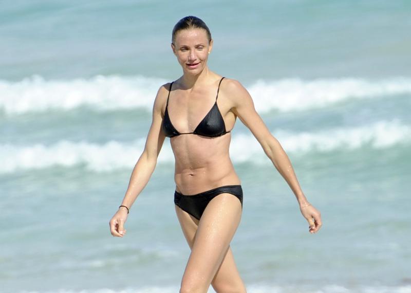 Девушки с фигурой перевернутый треугольник