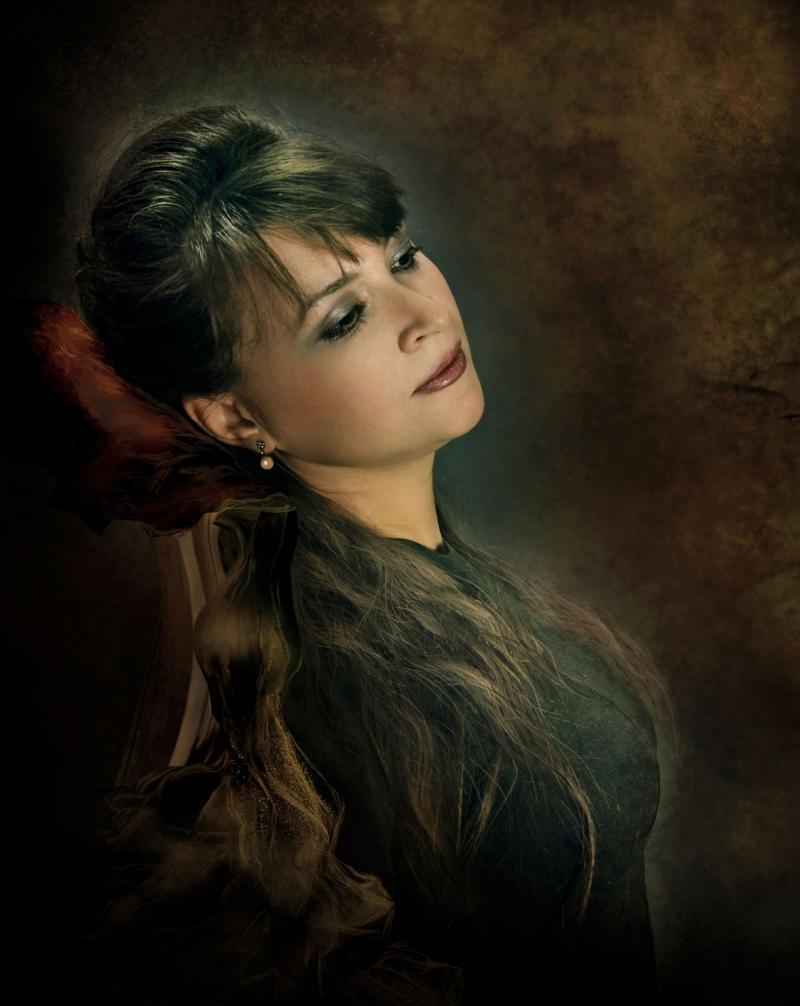 Девушки с распущенной косой