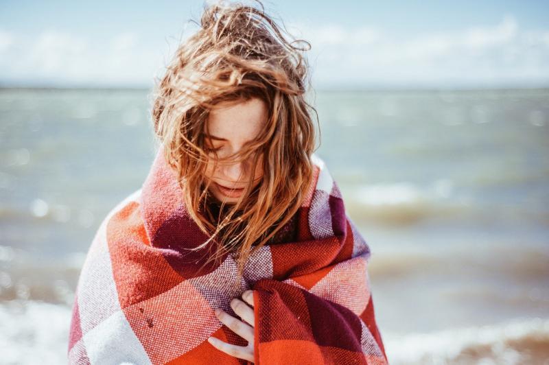 Девушки в пледе