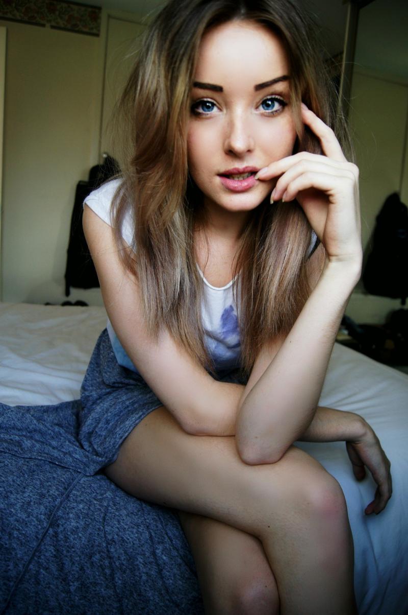 Домашние фотографии девушек без пошлости