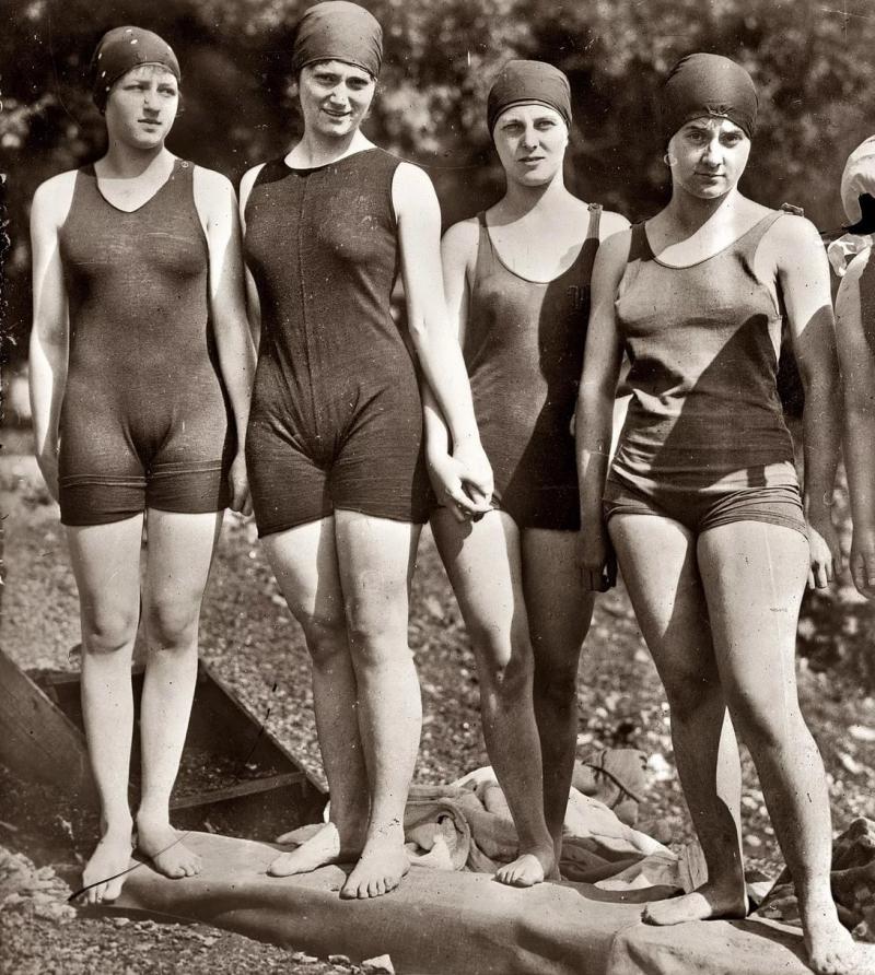 Советские девушки