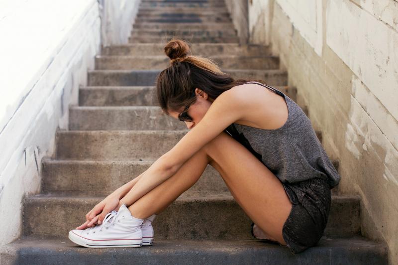 Женщины на корточках ( 105 фото )