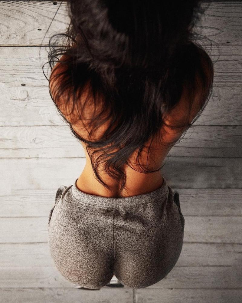 Женщины со спины - вид милый и сексуальный