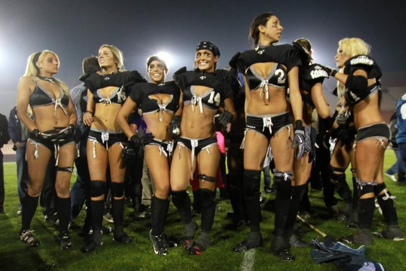 Американский футбол женщины