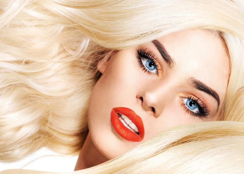 Брови для блондинок с коричневыми глазами