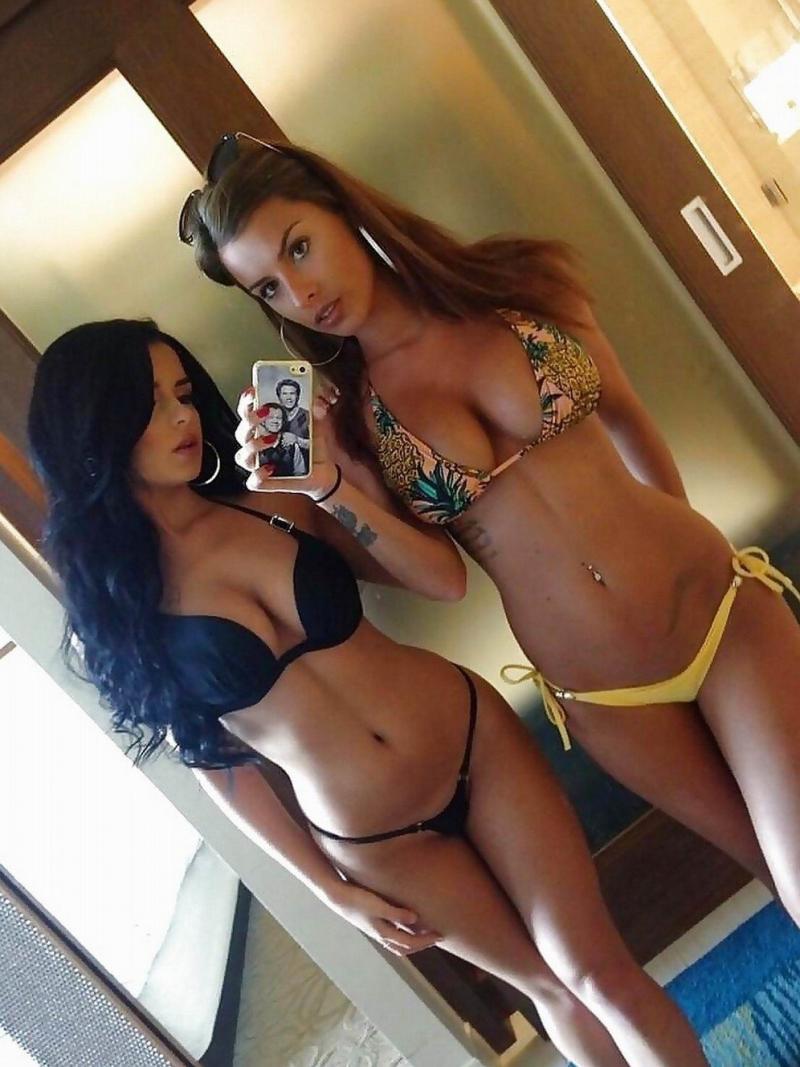 Девушки из соцсетей в нижнем белье