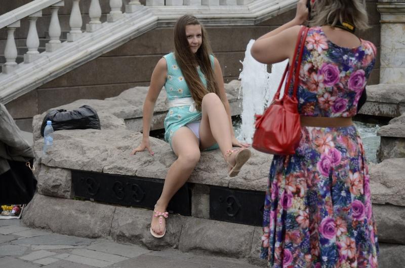 Девушки подглядывание