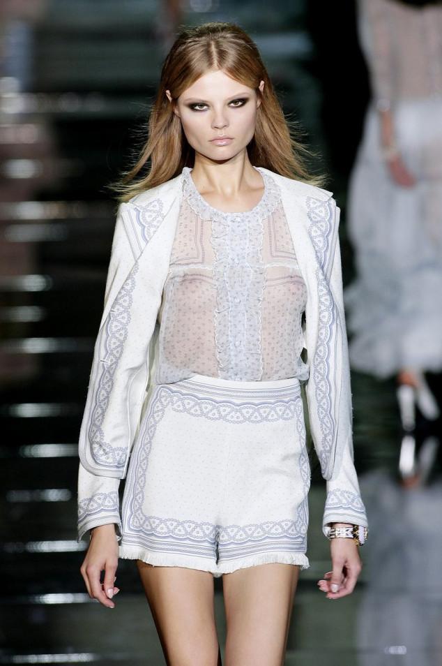 Фото: Откровенная мода.