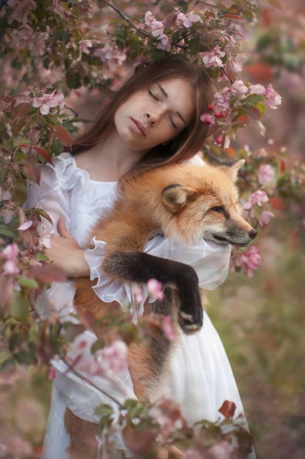 Фото: Портреты женщин с одичавшими животными