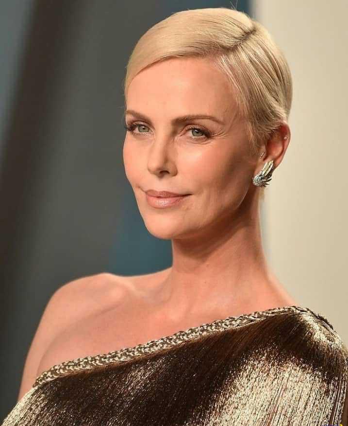 Фото: Шарлиз Терон не становится молодее