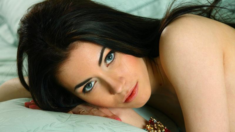 Красивые голубые глаза