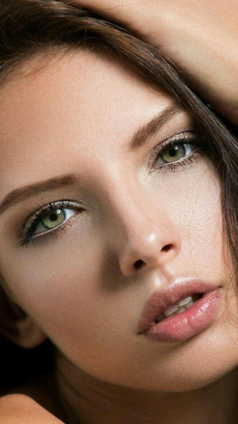 Красивые лица женщин