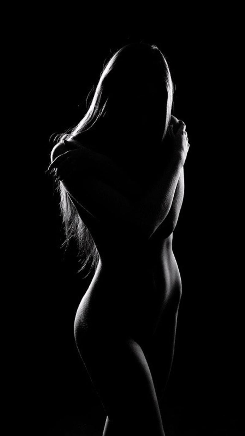 Очертания женщины