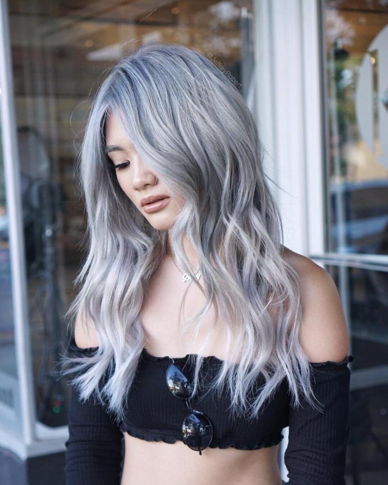 Пепельный цвет волос у девушек