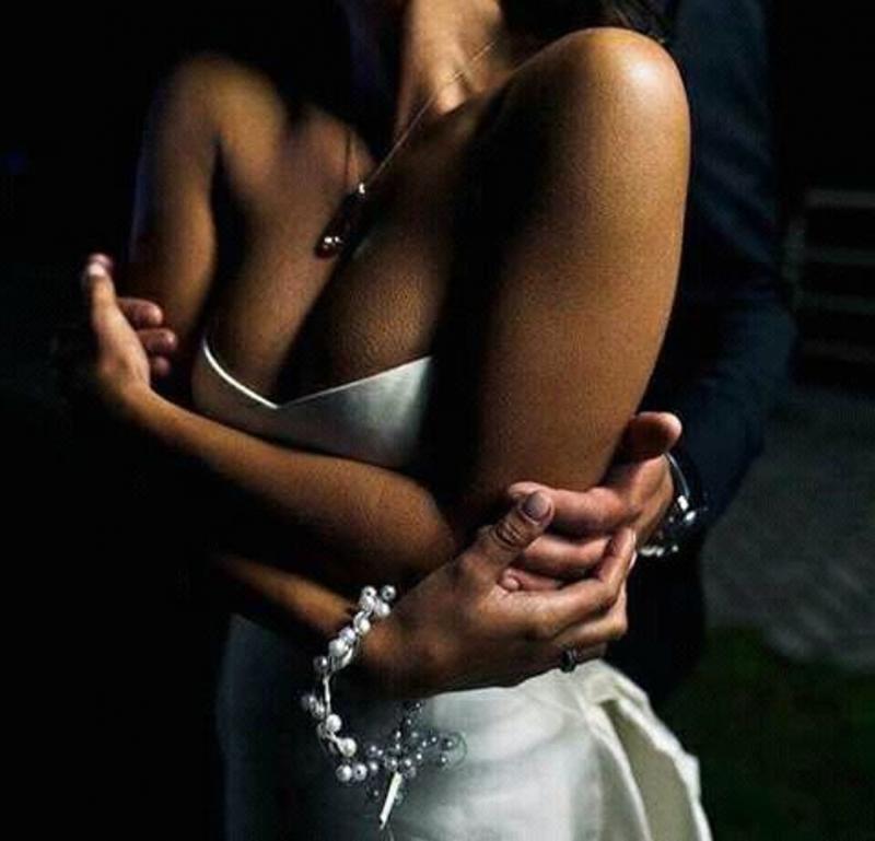 Руки мужчины и женщины