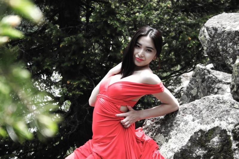 Самые красивые кыргызские девушки