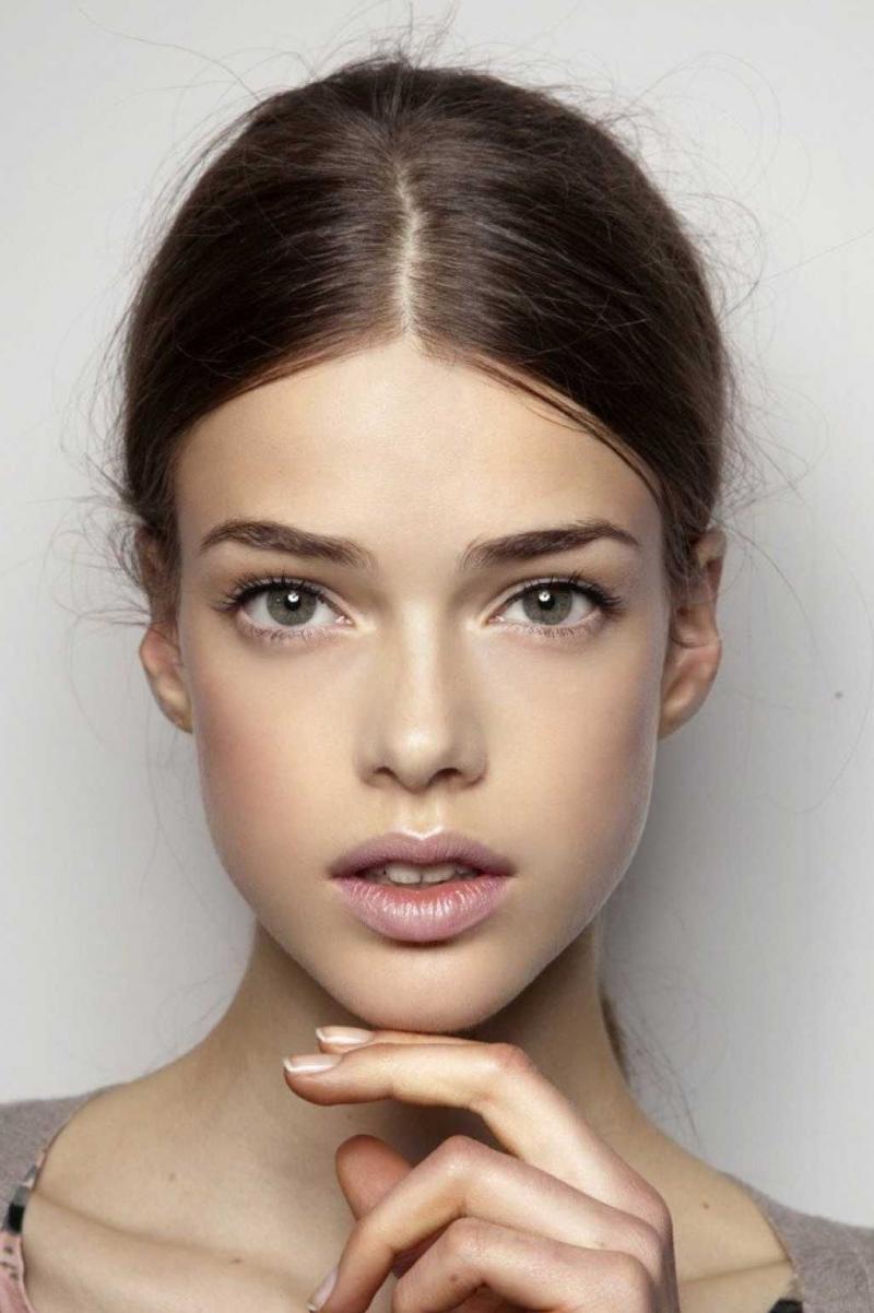 Скулы у девушек