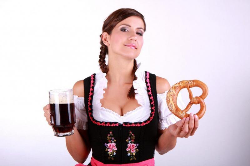 Толстые женщины с пивом