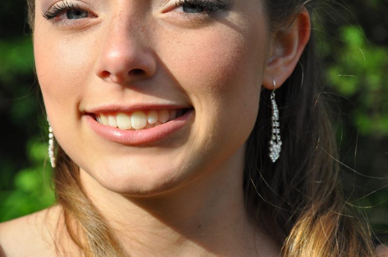 Улыбка женщины