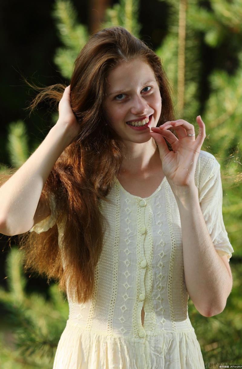 Фото: Ніколь – Дівчина Дня