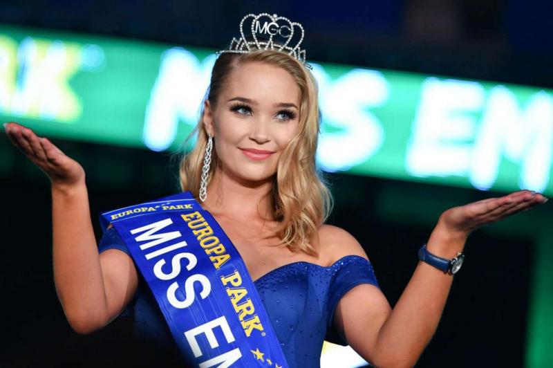 Исландия қыздары әдемі