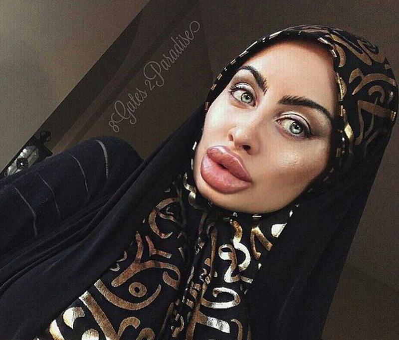 Өте әдемі қыздар