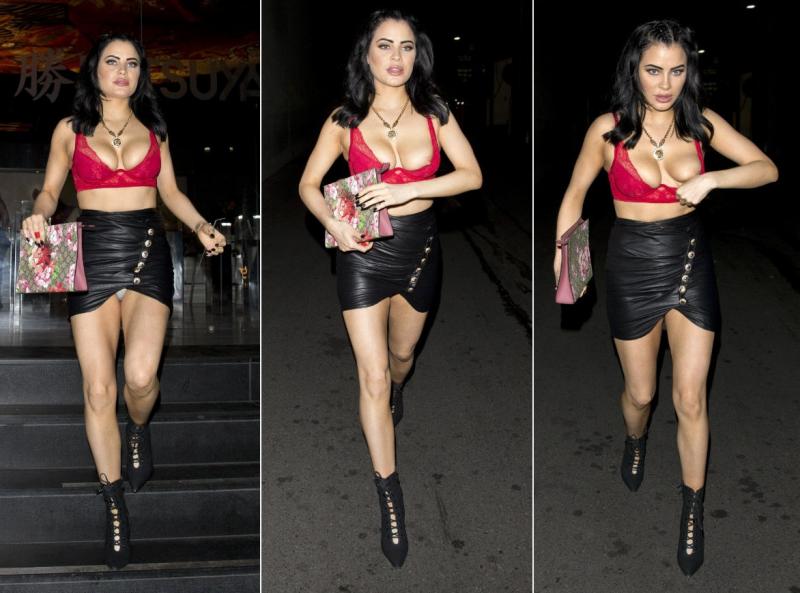 Фото: британська актриса та модель Карла Хау засвітила груди та трусики