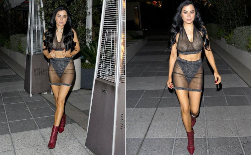 Фото: Британська модель Playboy Карла Хоу у сексуальному вбранні