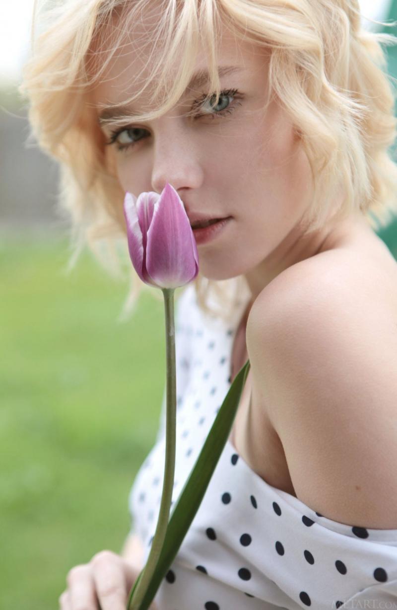 Фото: Симпатична блондинка Леся