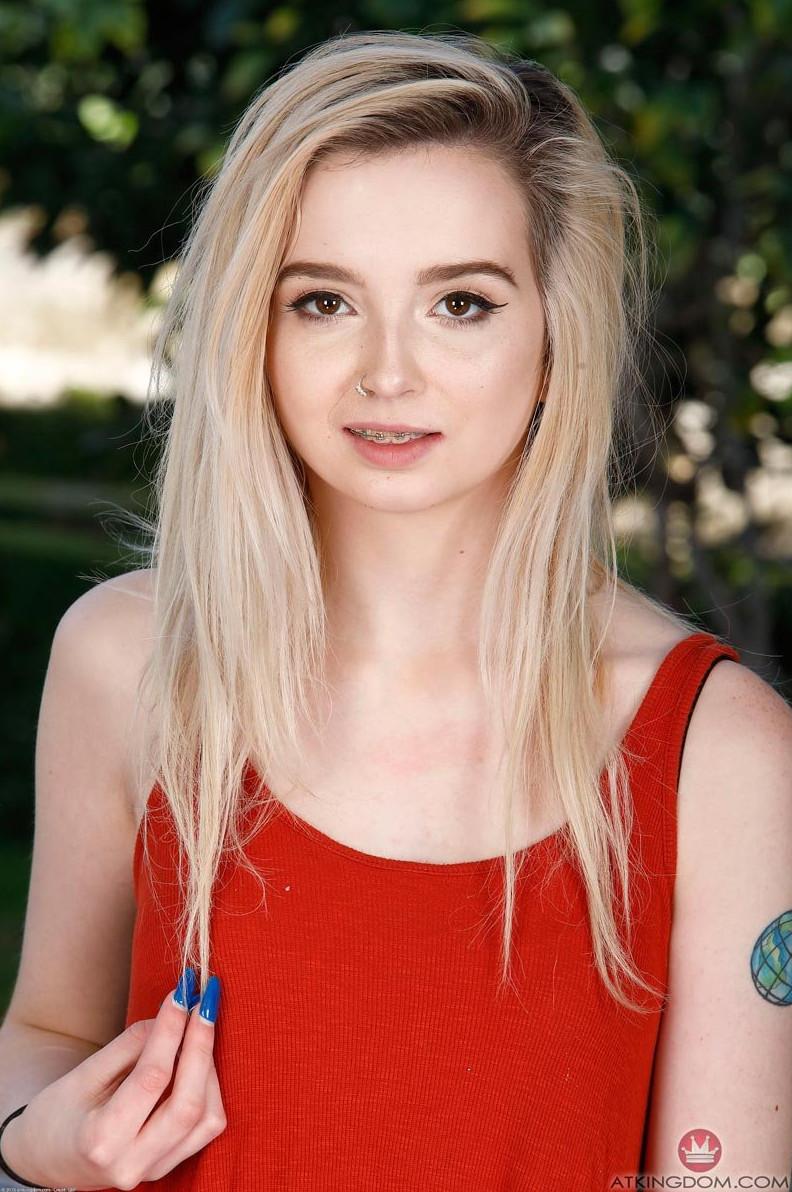 Фото - Модель:  Lexi Aaane