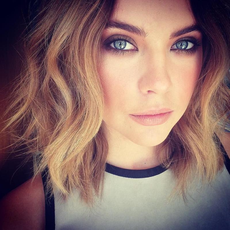 Фото - Модель:  Lucy Tyler