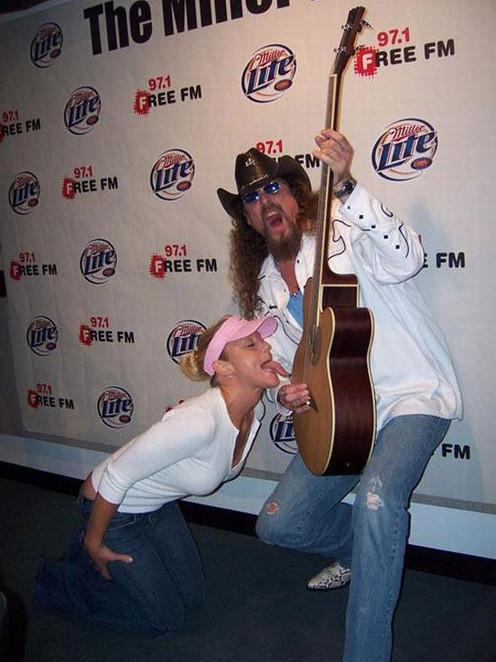 Фото: Длиннющий язычок