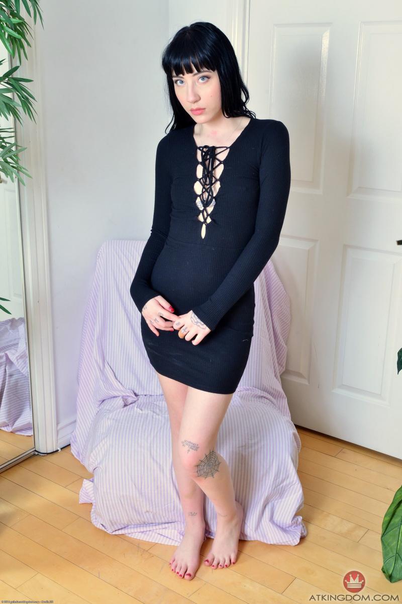 Фото - Модель:  Charlotte Sartre