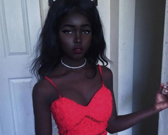 Фото: Темнокожая красавица поражает сеть экзотической внешностью