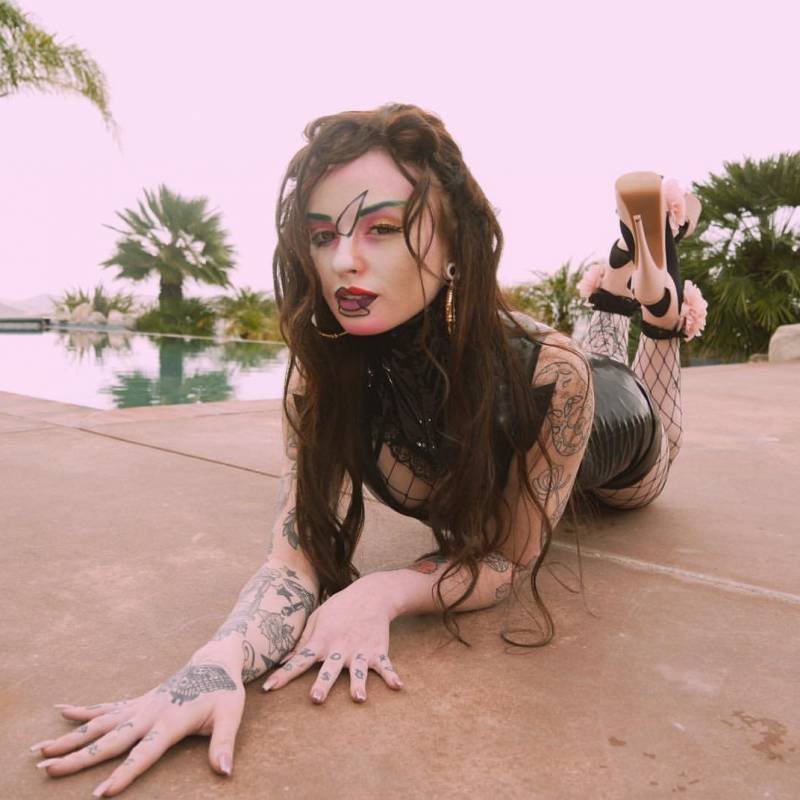 Фото - Модель:  Chloe Carter