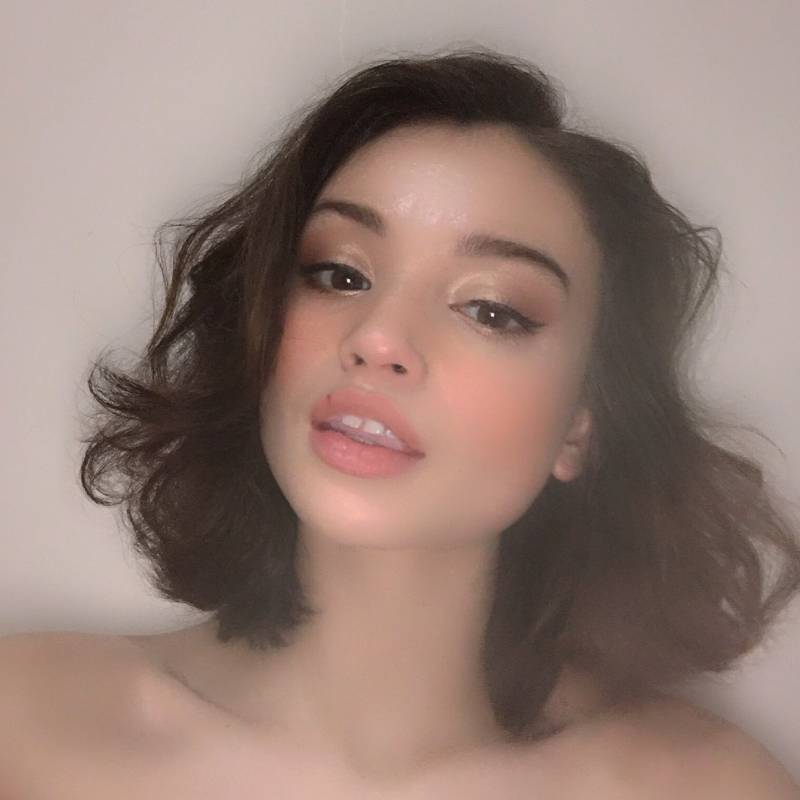 Фото - Модель:  Liv Wild