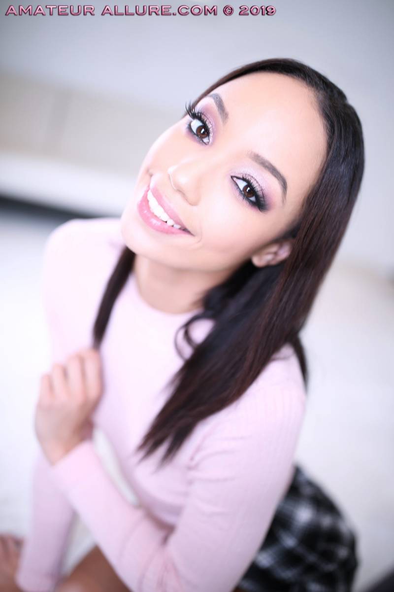 Фото - Модель:  Alexis Tae