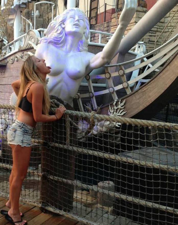 Грязный и вульгарный пост юмора на фото (2022.11.02)