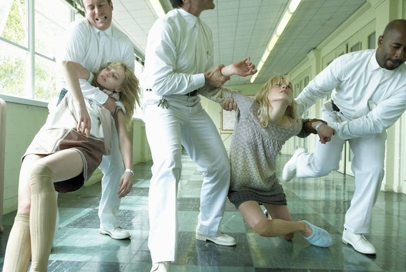 Фото: Модели в дурке